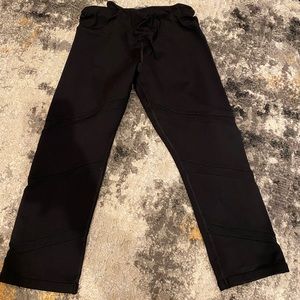 Lorna Jane leggings extra small with mesh design in front of both legs